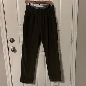 Lands end 31 Men's Olive Green corduroy pants